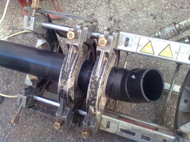 Натиснете снимката за да я уголемите
Име:Изображение0104.jpg
Прегледи:2
Размер:109.5 КБ
ID:5929232