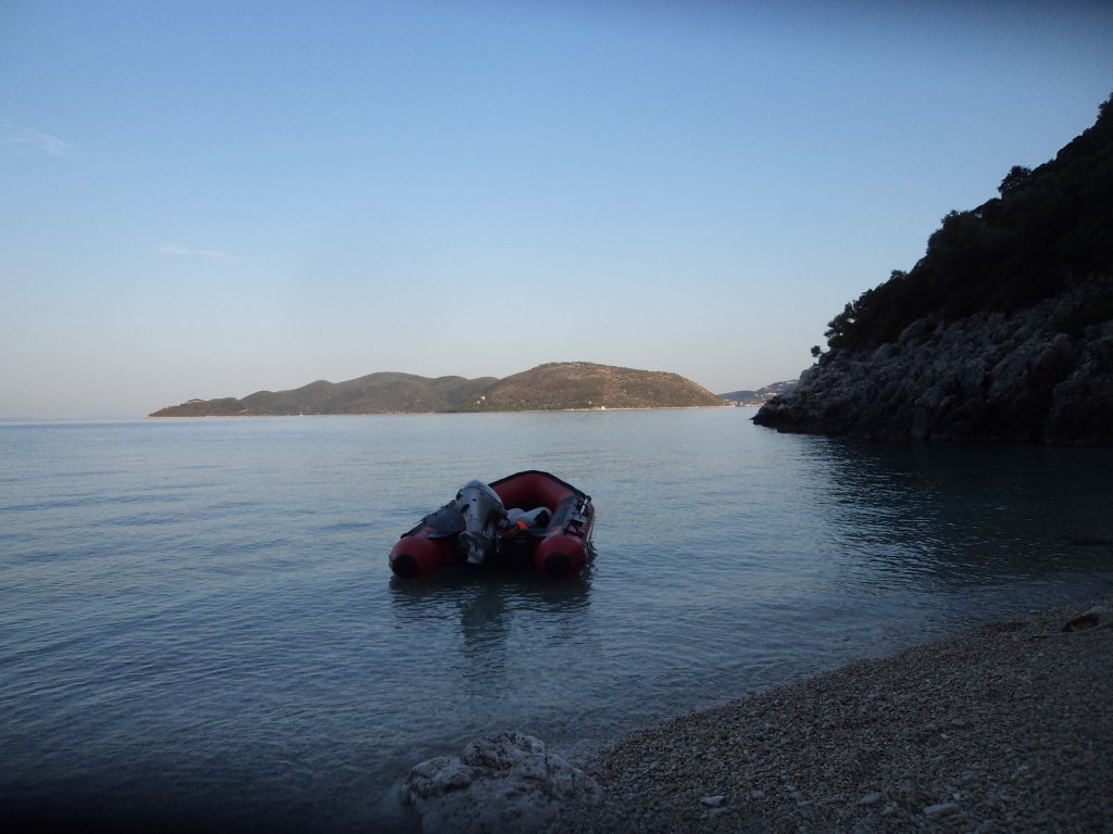 Натиснете снимката за да я уголемите
Име:DSC03260.jpg
Прегледи:1
Размер:101.9 КБ
ID:5979715