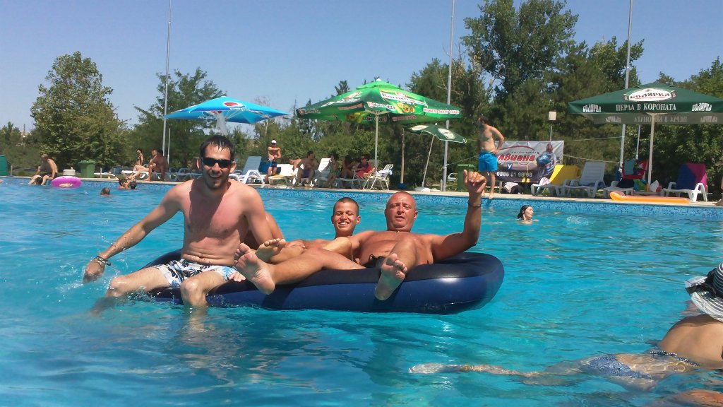 Натиснете снимката за да я уголемите
Име:100_0104.jpg
Прегледи:1
Размер:140.4 КБ
ID:5981989