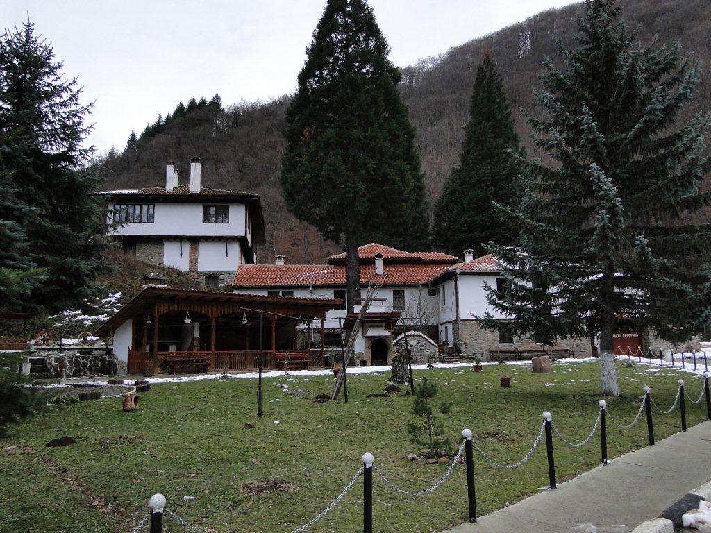 Натиснете снимката за да я уголемите
Име:DSC06899.jpg
Прегледи:1
Размер:173.1 КБ
ID:5996435