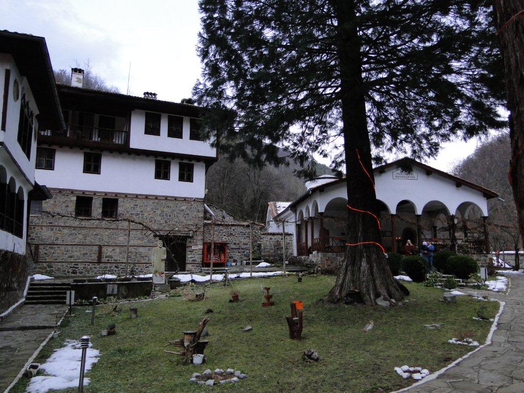 Натиснете снимката за да я уголемите
Име:DSC06902.jpg
Прегледи:1
Размер:191.5 КБ
ID:5996437