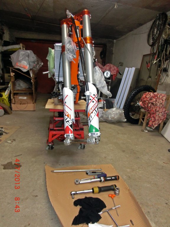 Натиснете снимката за да я уголемите
Име:CIMG2073.jpg
Прегледи:1
Размер:93.4 КБ
ID:6018509