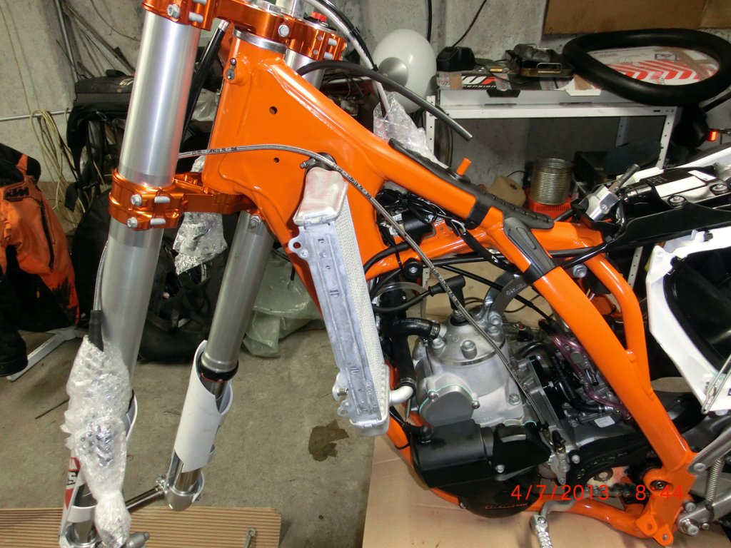 Натиснете снимката за да я уголемите
Име:CIMG2075.jpg
Прегледи:1
Размер:171.5 КБ
ID:6018511