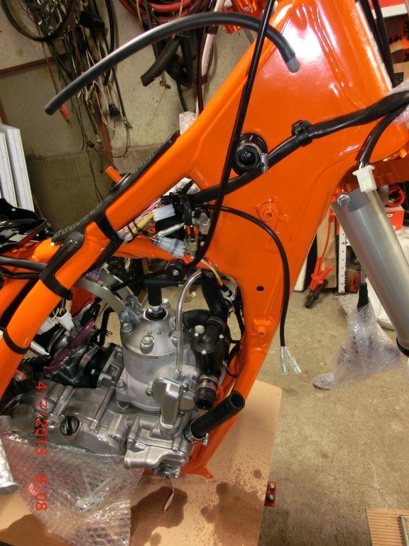 Натиснете снимката за да я уголемите
Име:CIMG2078.jpg
Прегледи:1
Размер:107.5 КБ
ID:6018514