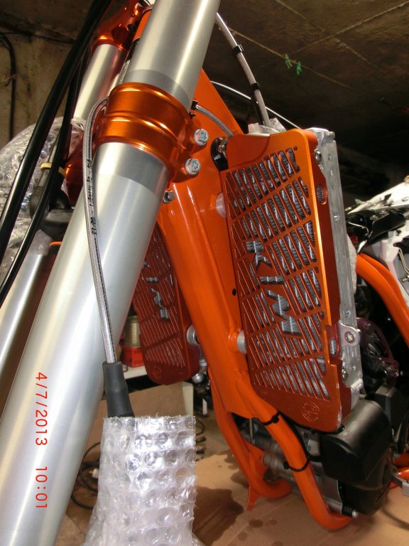 Натиснете снимката за да я уголемите
Име:CIMG2081.jpg
Прегледи:1
Размер:98.0 КБ
ID:6018517