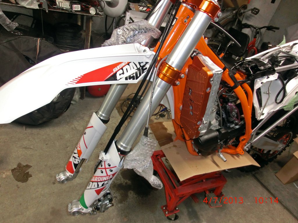 Натиснете снимката за да я уголемите
Име:CIMG2084.jpg
Прегледи:1
Размер:162.8 КБ
ID:6018520