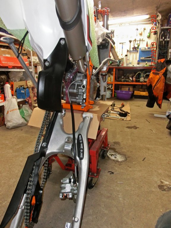 Натиснете снимката за да я уголемите
Име:CIMG2085.jpg
Прегледи:1
Размер:104.8 КБ
ID:6018521