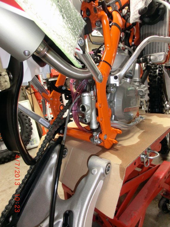 Натиснете снимката за да я уголемите
Име:CIMG2086.jpg
Прегледи:1
Размер:106.6 КБ
ID:6018522