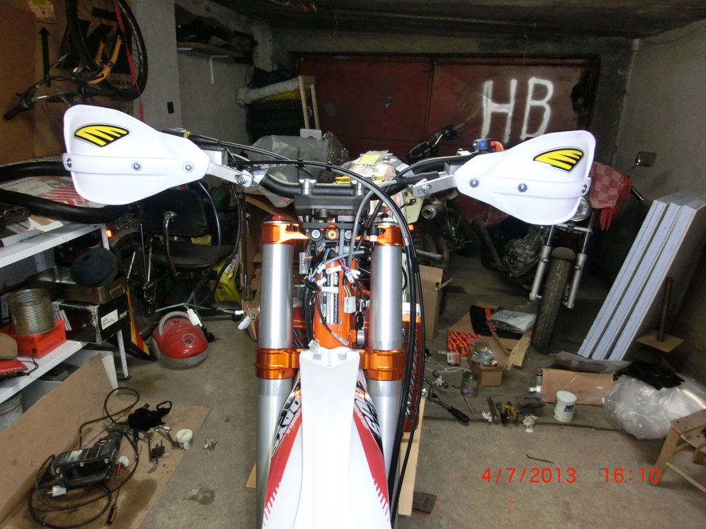 Натиснете снимката за да я уголемите
Име:CIMG2089.jpg
Прегледи:1
Размер:148.3 КБ
ID:6018525