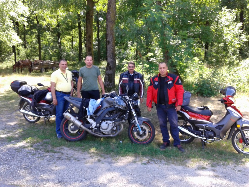 Натиснете снимката за да я уголемите
Име:20150715_145346 (Copy).jpg
Прегледи:1
Размер:228.7 КБ
ID:6095750