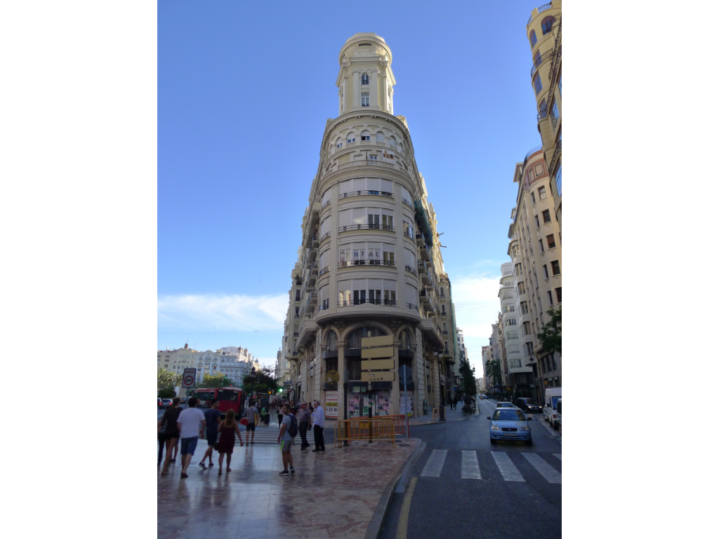 Натиснете снимката за да я уголемите
Име:P1060672.jpg
Прегледи:1
Размер:122.1 КБ
ID:5731631