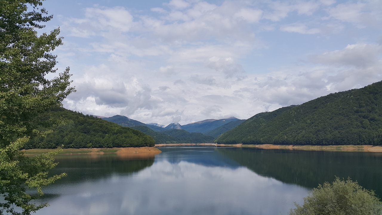 Натиснете снимката за да я уголемите
Име:20170821_150427.jpg
Прегледи:1
Размер:611.1 КБ
ID:6139420