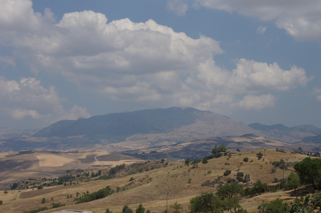 Натиснете снимката за да я уголемите
Име:DSC09141.JPG
Прегледи:2
Размер:241.2 КБ
ID:6026170