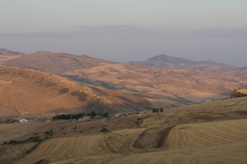 Натиснете снимката за да я уголемите
Име:DSC09776.JPG
Прегледи:2
Размер:240.1 КБ
ID:6026189