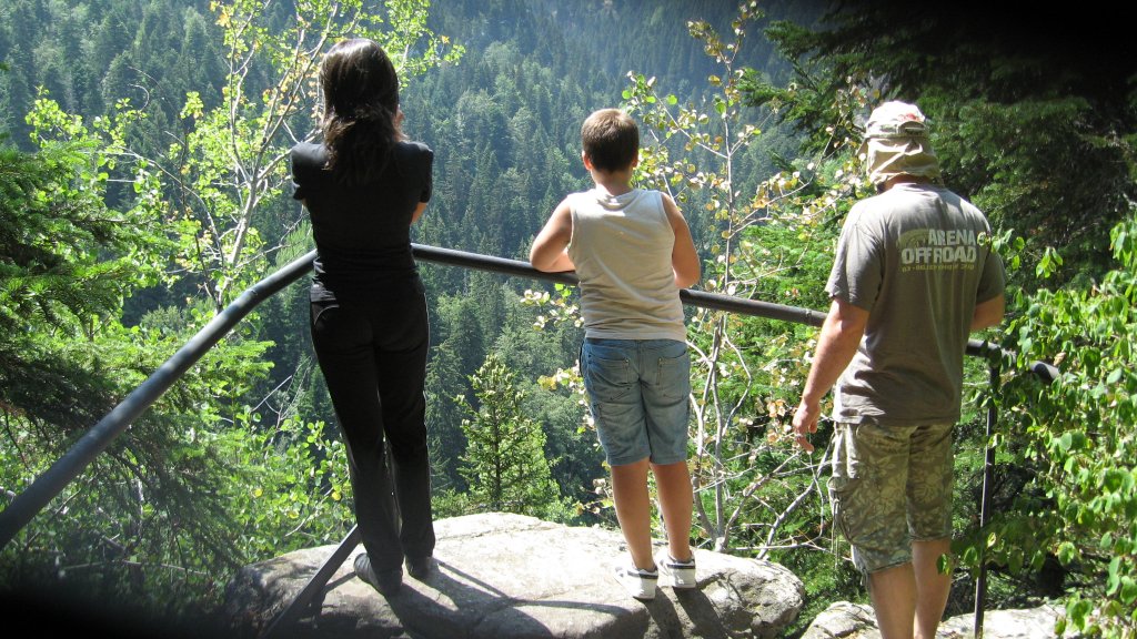 Натиснете снимката за да я уголемите
Име:IMG_1977.jpg
Прегледи:1
Размер:206.7 КБ
ID:5979477