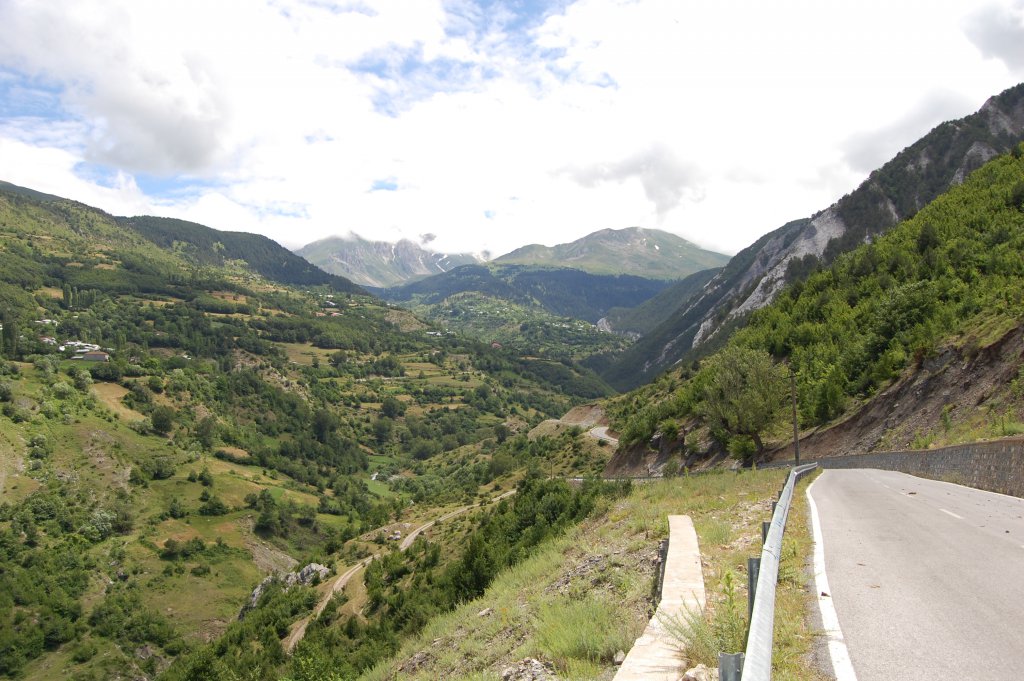 Натиснете снимката за да я уголемите
Име:DSC_0082.jpg
Прегледи:1
Размер:161.1 КБ
ID:6098239