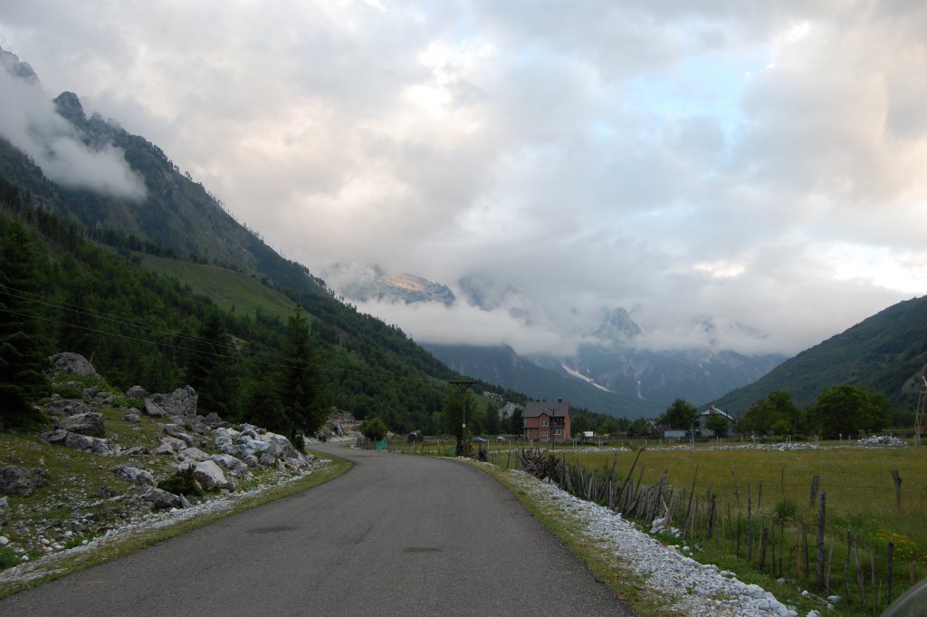 Натиснете снимката за да я уголемите
Име:DSC_0163.jpg
Прегледи:1
Размер:101.8 КБ
ID:6098262