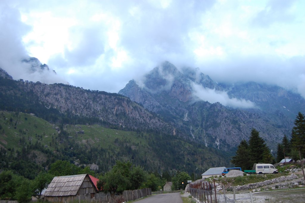 Натиснете снимката за да я уголемите
Име:DSC_0168.jpg
Прегледи:1
Размер:108.6 КБ
ID:6098265