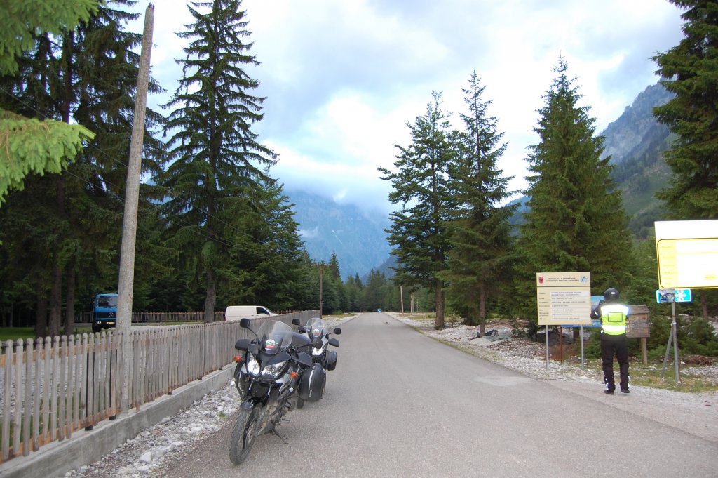 Натиснете снимката за да я уголемите
Име:DSC_0178.jpg
Прегледи:1
Размер:170.6 КБ
ID:6098271