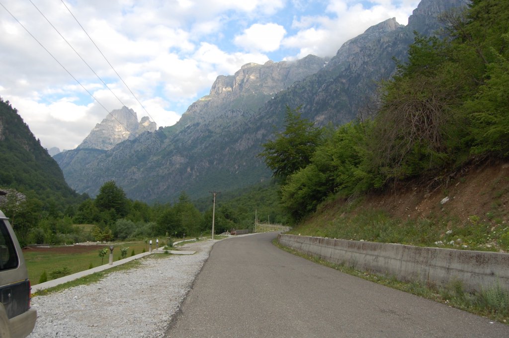 Натиснете снимката за да я уголемите
Име:DSC_0184.jpg
Прегледи:1
Размер:136.2 КБ
ID:6098273