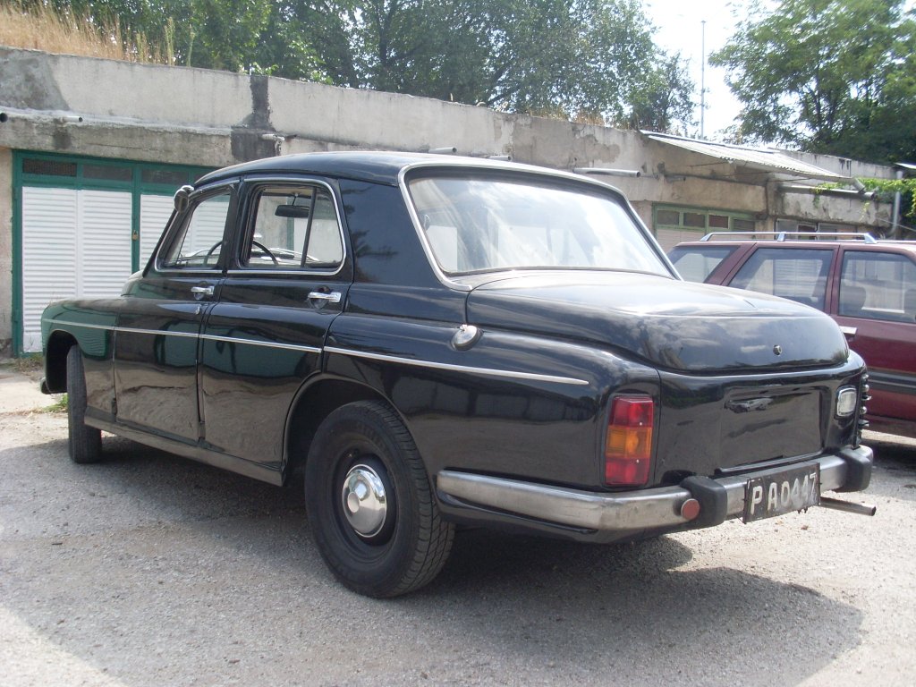Автомобиль варшава 223