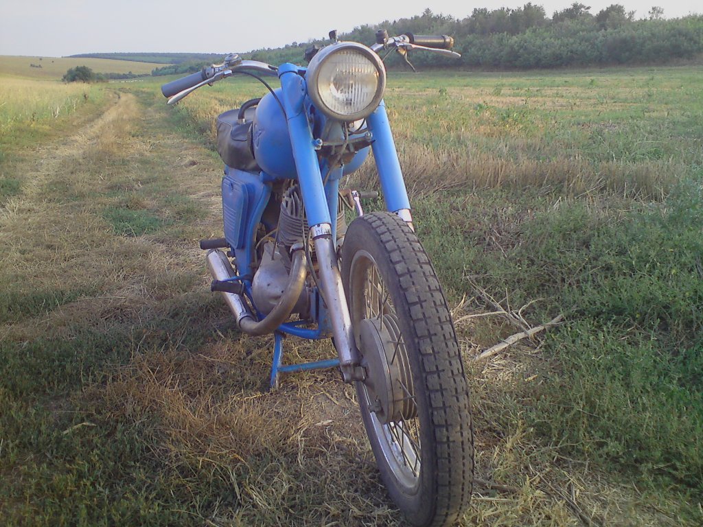 Какъв ви беше първия мотор.