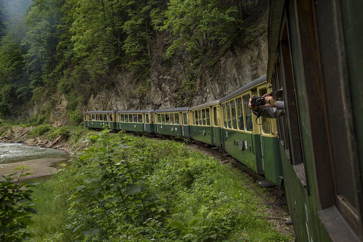 Натиснете снимката за да я уголемите
Име:DSC_5742.jpg
Прегледи:1
Размер:1.07 МБ
ID:5816375