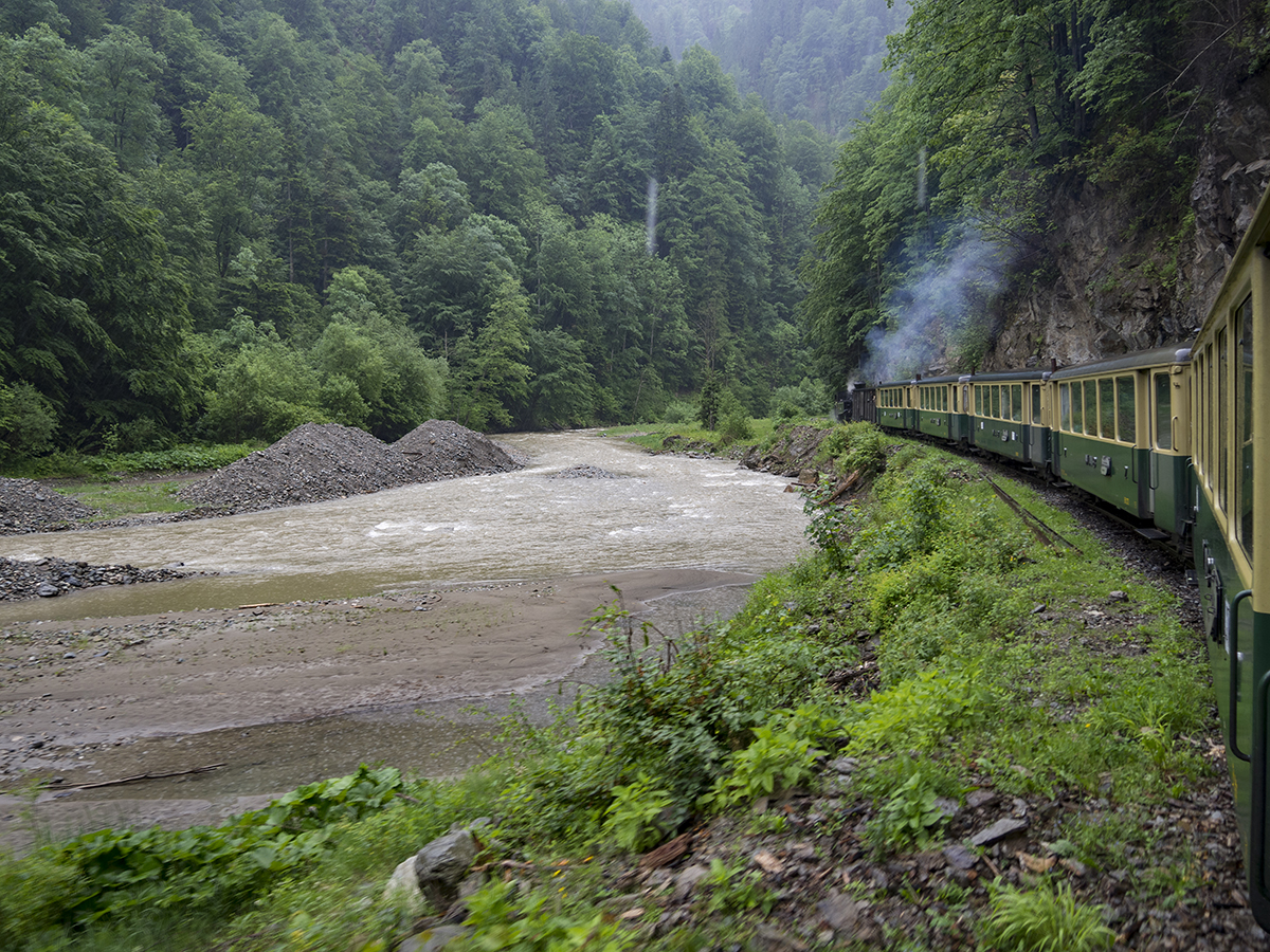 Натиснете снимката за да я уголемите
Име:P6070185.jpg
Прегледи:1
Размер:1.27 МБ
ID:5816378