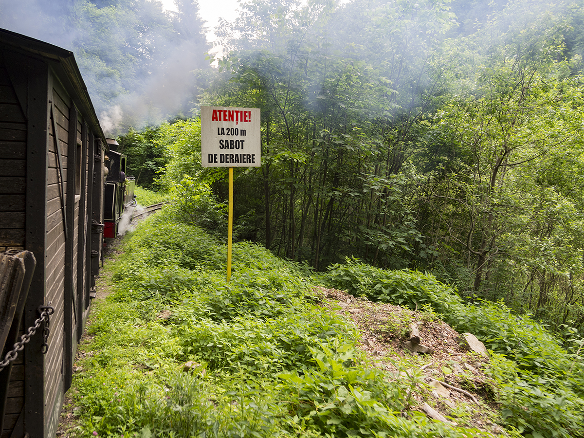 Натиснете снимката за да я уголемите
Име:P6070138.jpg
Прегледи:1
Размер:1.50 МБ
ID:5816380